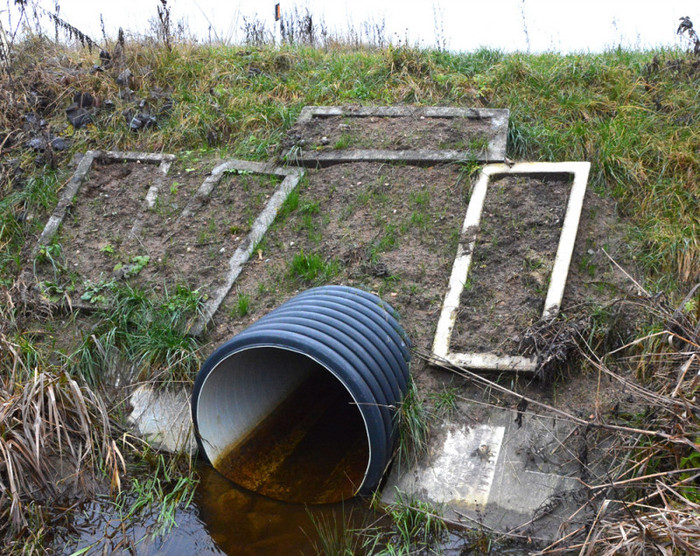 Senus paminklus &ndash; į kanalą