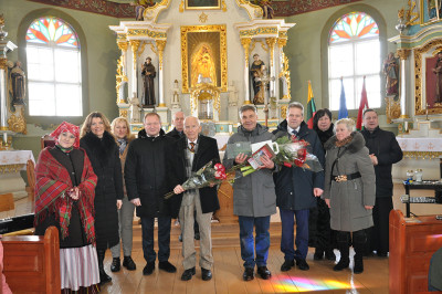Švenčių vainikas Upynoje