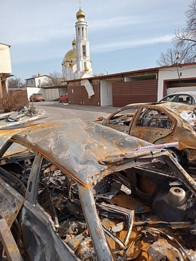 Į privačių namų rajoną paleista bomba sugriovė namus ir suniokojo automobilius