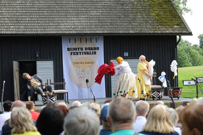 Teatrų sueiga Bijotuose atveria VIII-ąjį Bijotų dvaro festivalio sezoną