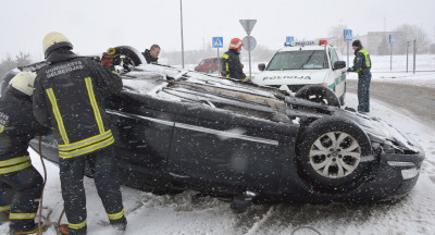 Apsivertė žiedinėje sankryžoje
