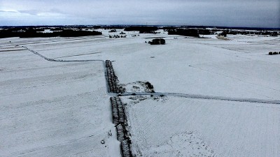 Buvusiame Kvėdarnos lėktuvų pakilimo take ketinama kurti saulės jėgainių parką
