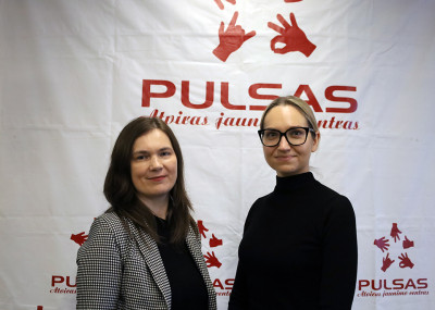 Iš kairės: E. Bajorinė, I. Tvaronavičiūtė
