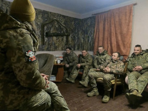 Kariai klauso Anastasijos patarimų