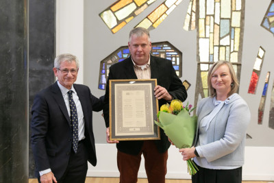 Istorinė duoklė drąsai ir įžvalgai: už Lietuvos ir žydų santykių puoselėjimą pagerbtas Antanas Ulpis