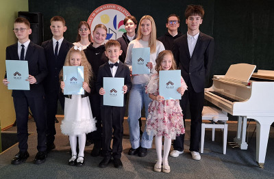 Sėkmingas dainorėlių startas