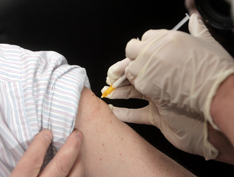 Vakcinų sukūrimas pradėjo naują medicinos erą: likviduotos daug gyvybių nusinešusios užkrečiamosios ligos, išnaikinti raupai, sumažėjo sergamumas kitomis pavojingomis ligomis. Nuotr. iš „Santarvės“ archyvo