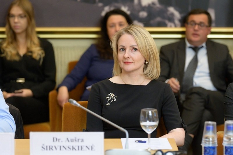 Dr. A. Širvinskienė viliasi, jog vis daugiau žmonių nuspręs nebegyventi slegiami baimės, gėdos jausmų, susijusių su priklausomybe, o suskubs kreiptis pagalbos