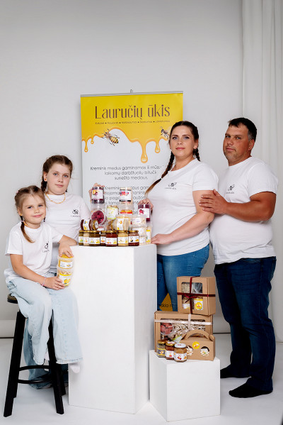 Kai svajonės įleidžia &scaron;aknis kaime
