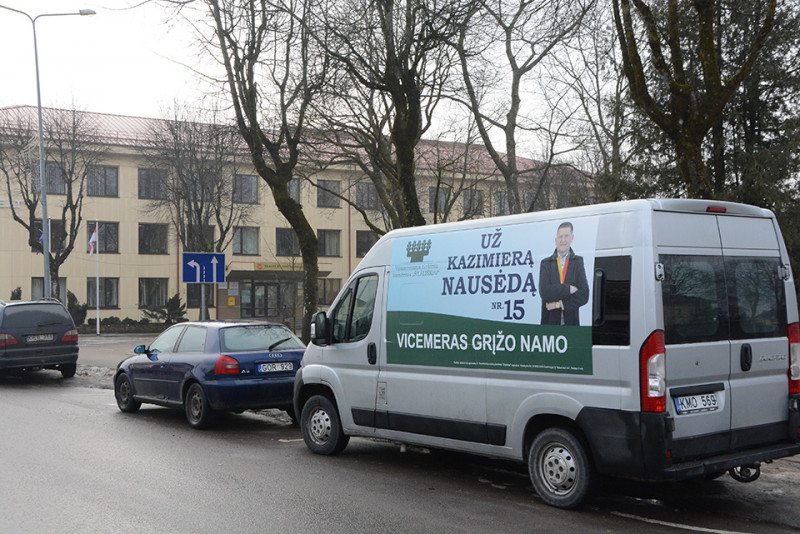 Namai ten, kur širdis? Ar ten, kur vicemero kėdė?