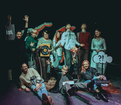 Poezijos &scaron;ėlsmas, kylantis auk&scaron;tyn