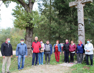 Paežeriškiai susirūpinę krašto istoriją menančio ąžuolo likimu