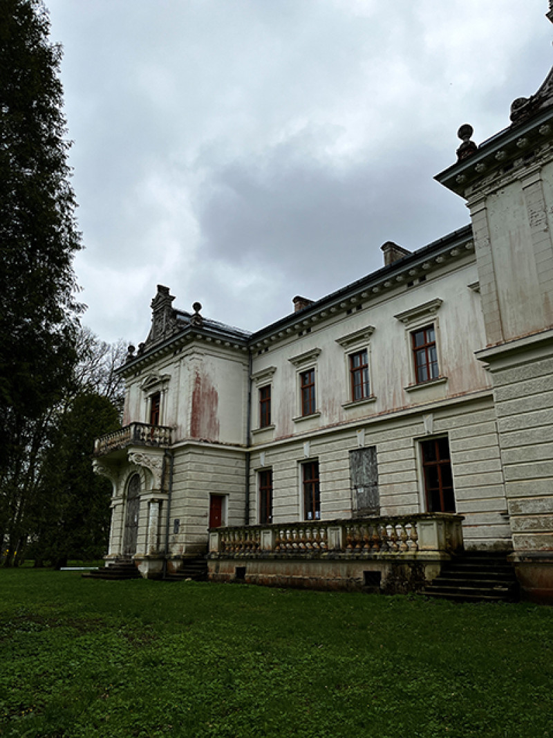 Vilkėnų dvaras: atgimimas iš praeities šešėlio