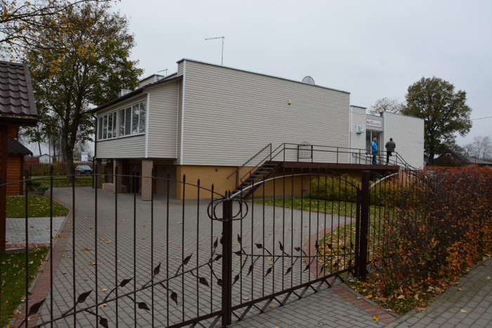 Ar kas nors patikės, kad ambulatorijoje įrengtas butas yra suremontuotas ne už ambulatorijos lėšas?