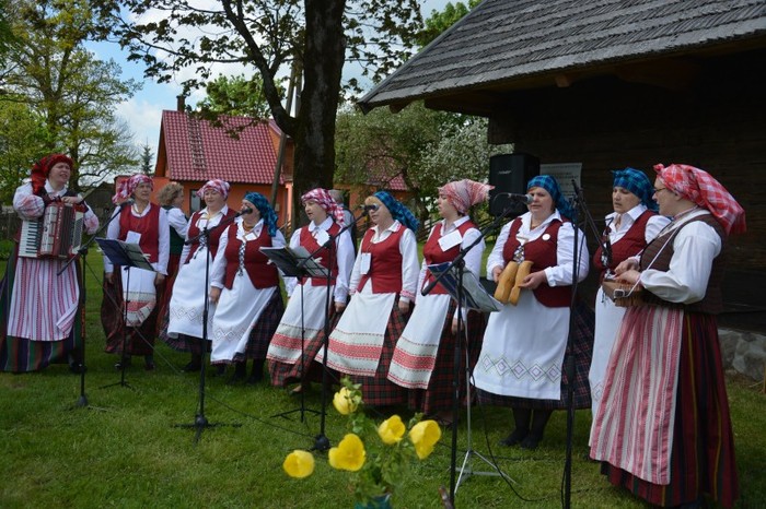 Klojimo teatrų entuziastai rinkosi į festivalį „Pri klietelis“