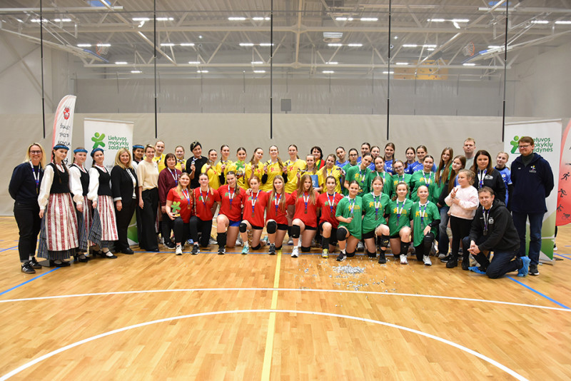 Tinklinio varžybose – kvėdarniškių triumfas