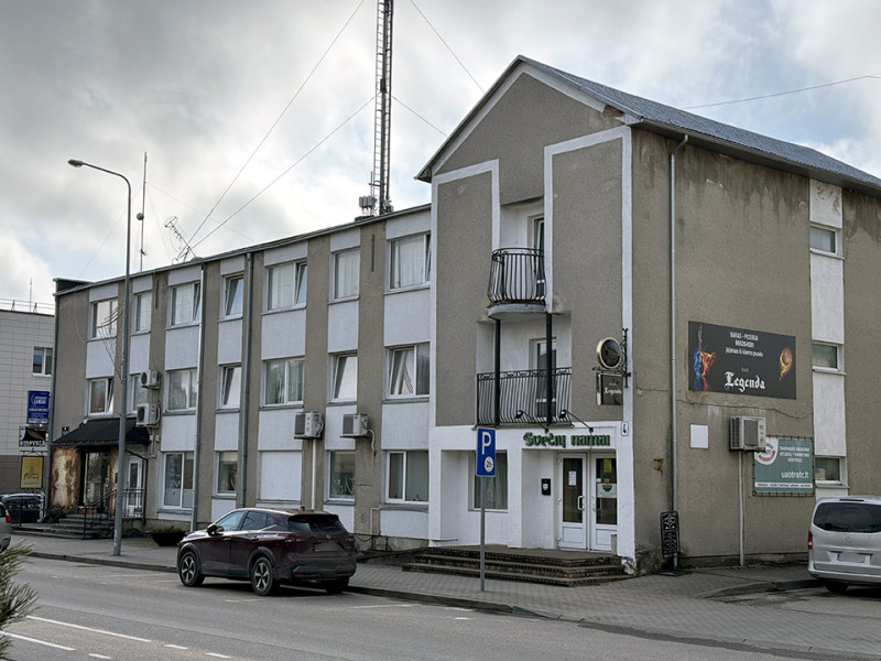 Tremtiniai palikti be paramos