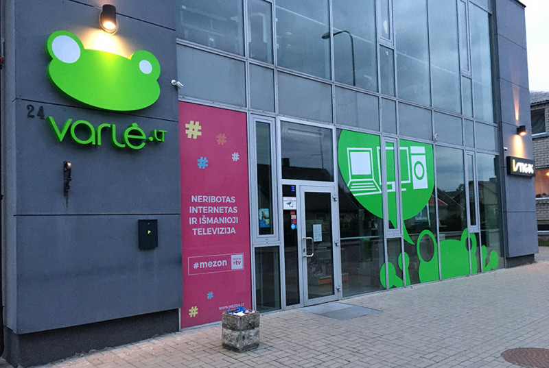 „Varlės“ atidarymo Šilalėje proga – dalis prekių už pusę kainos