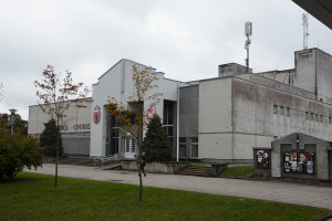 Kultūros paradoksai: skurdą dangsto prabanga?