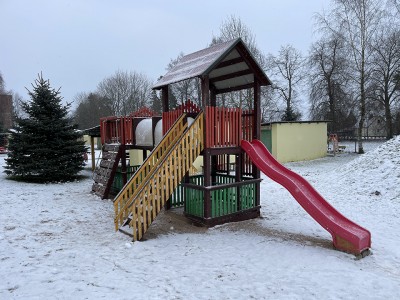 Apmokestino darželius lankančius vaikus