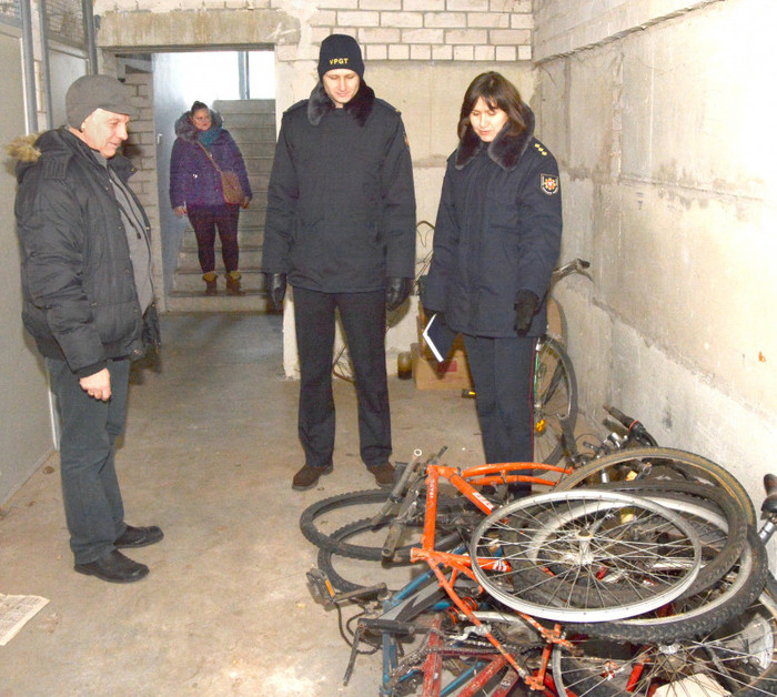 Daugiabučių rūsiuose – „rūkomieji“