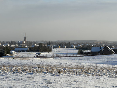 Nors sandorių sudaroma mažiau, žemės vertė kyla