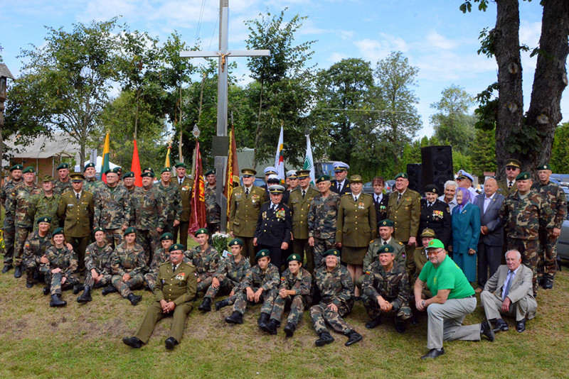 Šauliai Girdiškėje įamžino pagarbą ir atminimą išėjusiems patriotams