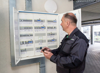 „Mano BŪSTAS“ ėmėsi elektros skydinių atnaujinimo daugiabučiuose